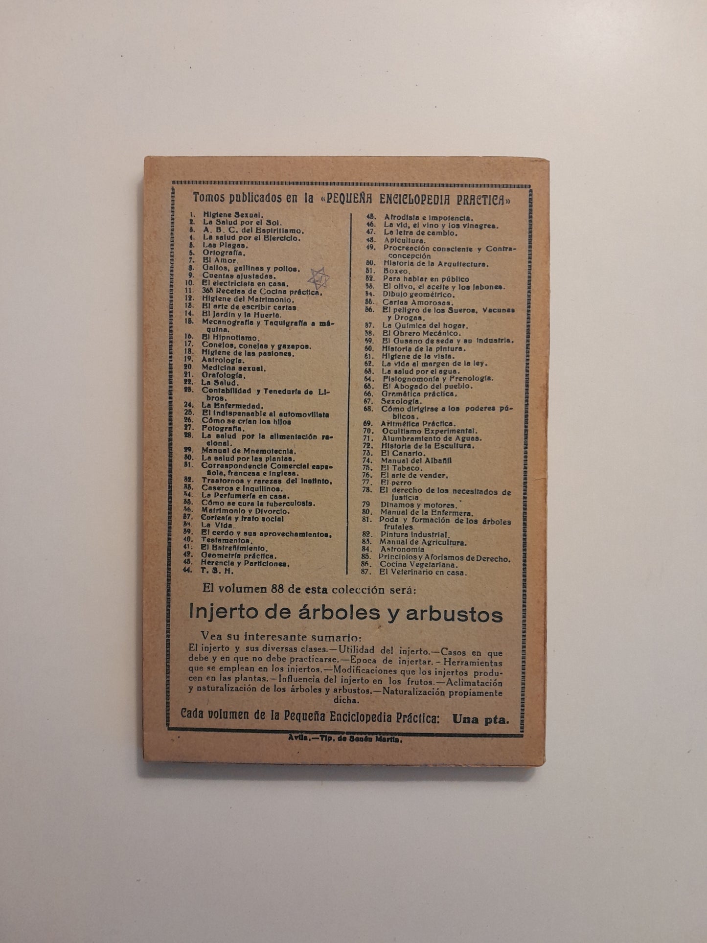 EL VETERINARIO EN CASA. MEDICINA VETERINARIA AL ALCANCE DE TODOS - A. CASANAVE (LIB. BERGUA, c. 1920)
