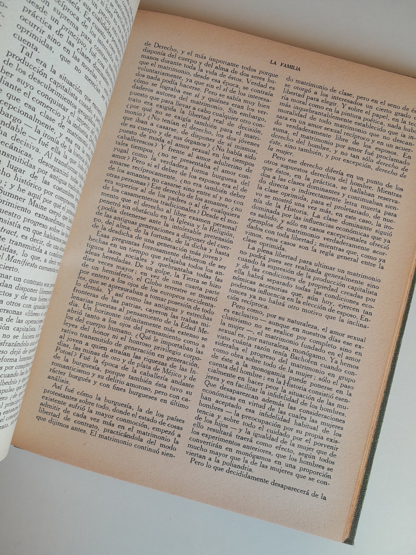 ORIGEN DE LA FAMILIA, DE LA PROPIEDAD PRIVADA Y DEL ESTADO - F. ENGELS (IBERIA, 1933)