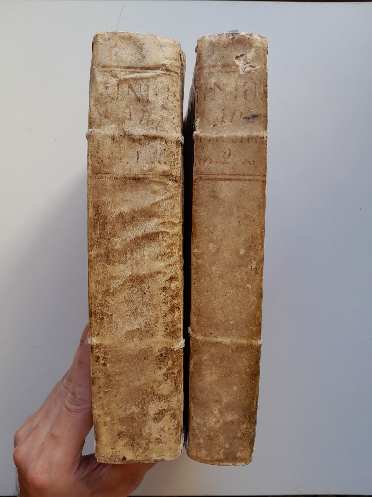 INSTITUTIONUM IMPERIALIUM (COMPLETA 2 TOMOS) - ARNOLDI VINNII I.C. (BENEDICTO MONFORT, 1786)