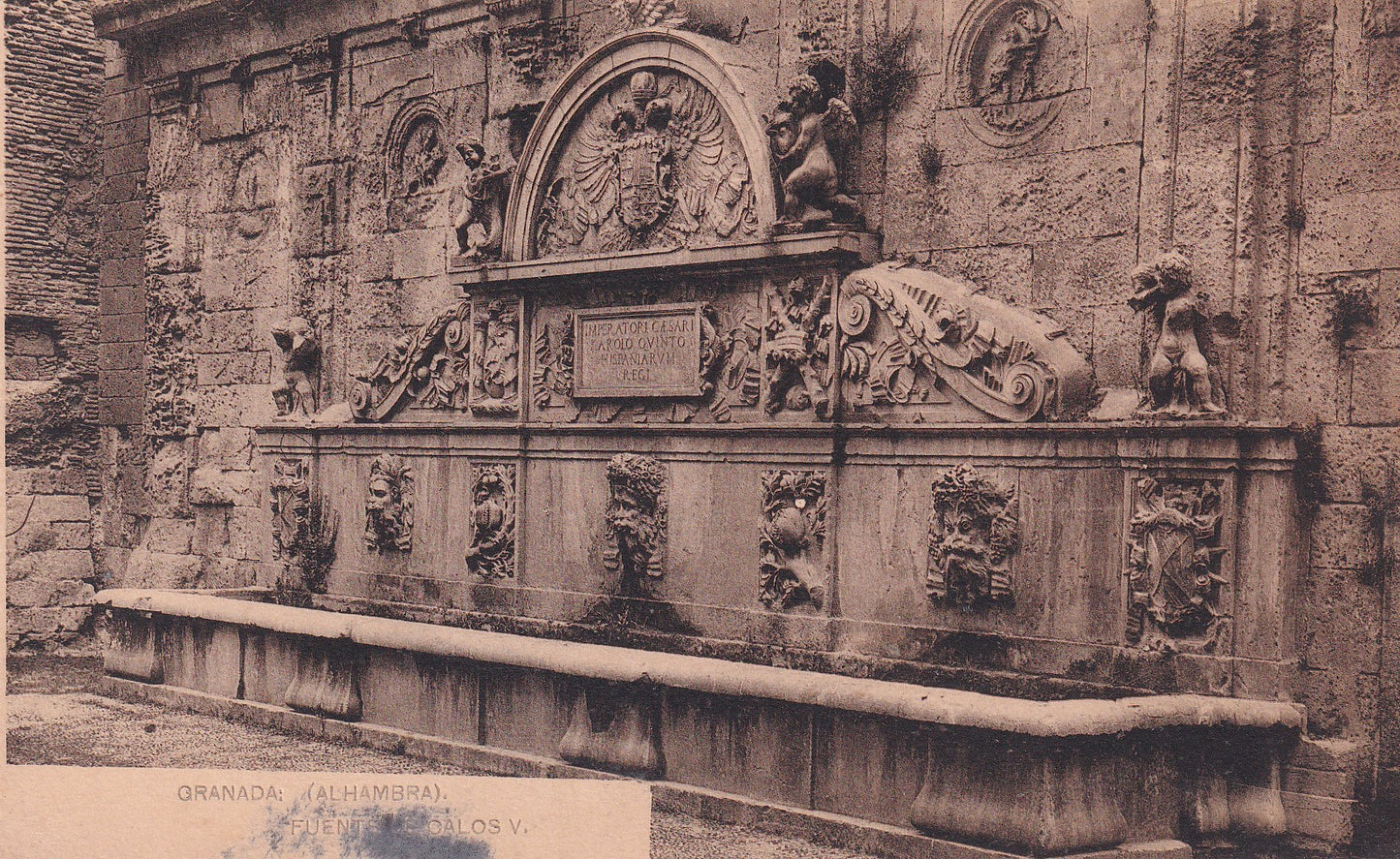 GRANADA - ALHAMBRA. FUENTE DE CARLOS V