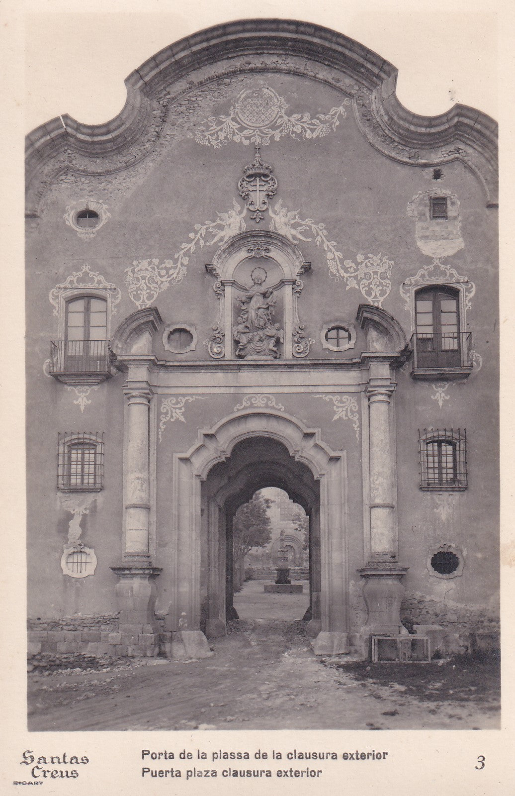 MONESTIR SANTES CREUS - PORTA DE LA PLASSA DE LA CLAUSURA EXTERIOR