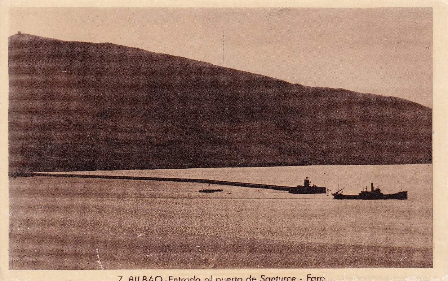 BILBAO - ENTRADA AL PUERTO DE SANTURCE. FARO