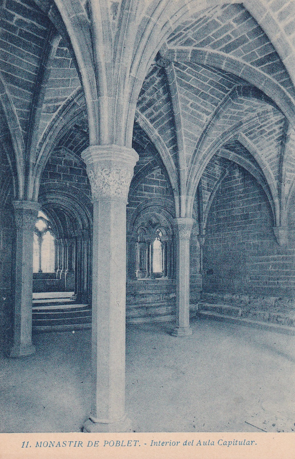 MONESTIR DE POBLET - INTERIOR DEL AULA CAPITULAR
