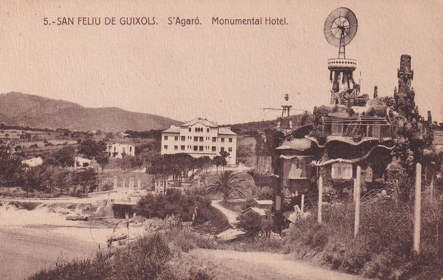 SANT FELIU DE GUÍXOLS - 5. SANT POL. MONUMENTAL HOTEL