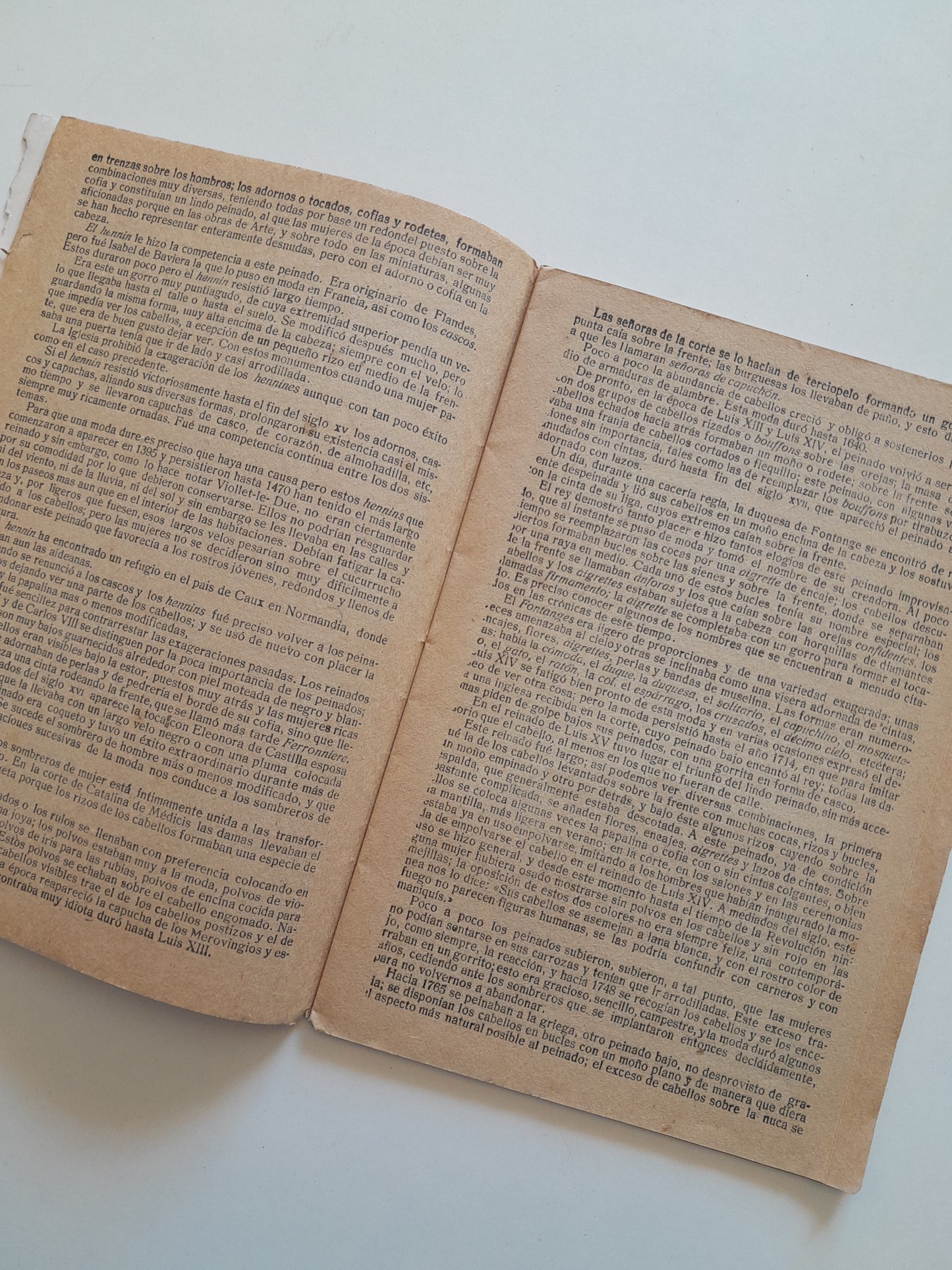 REVISTA FEMENINA FRINÉ: LOS PEINADOS - AÑO 1, NÚM. 13 (MAYO 1918)