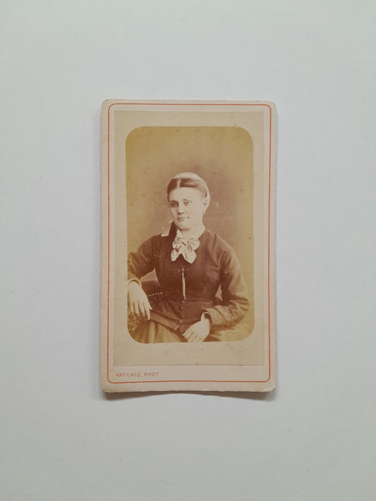 RETRATO DE MUJER (c.1880) - ANTONIO, BORDEAUX
