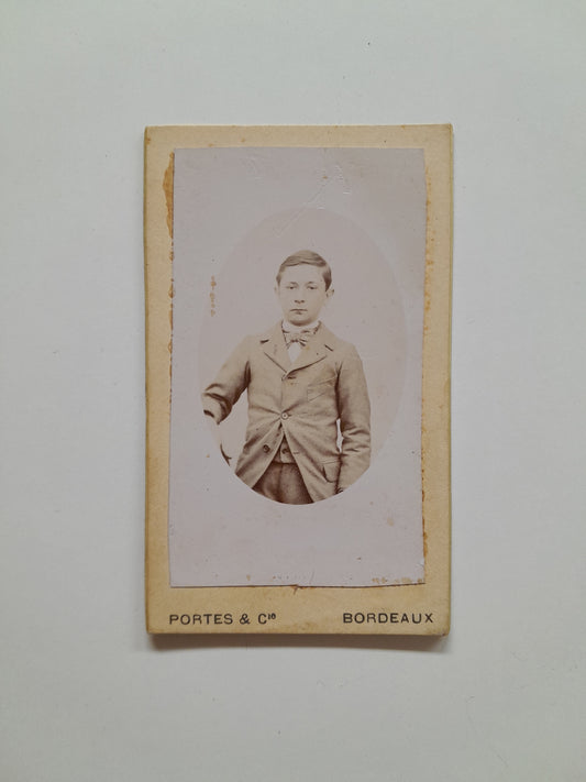 RETRATO DE NIÑO (c.1880) - B. PORTES, BORDEAUX