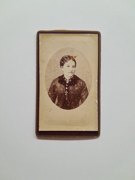 RETRATO DE MUJER (c.1880)