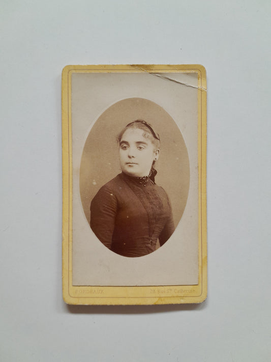 RETRATO DE MUJER (c.1880) - PHOTOGRAPHIE NOUVELLE, BORDEAUX