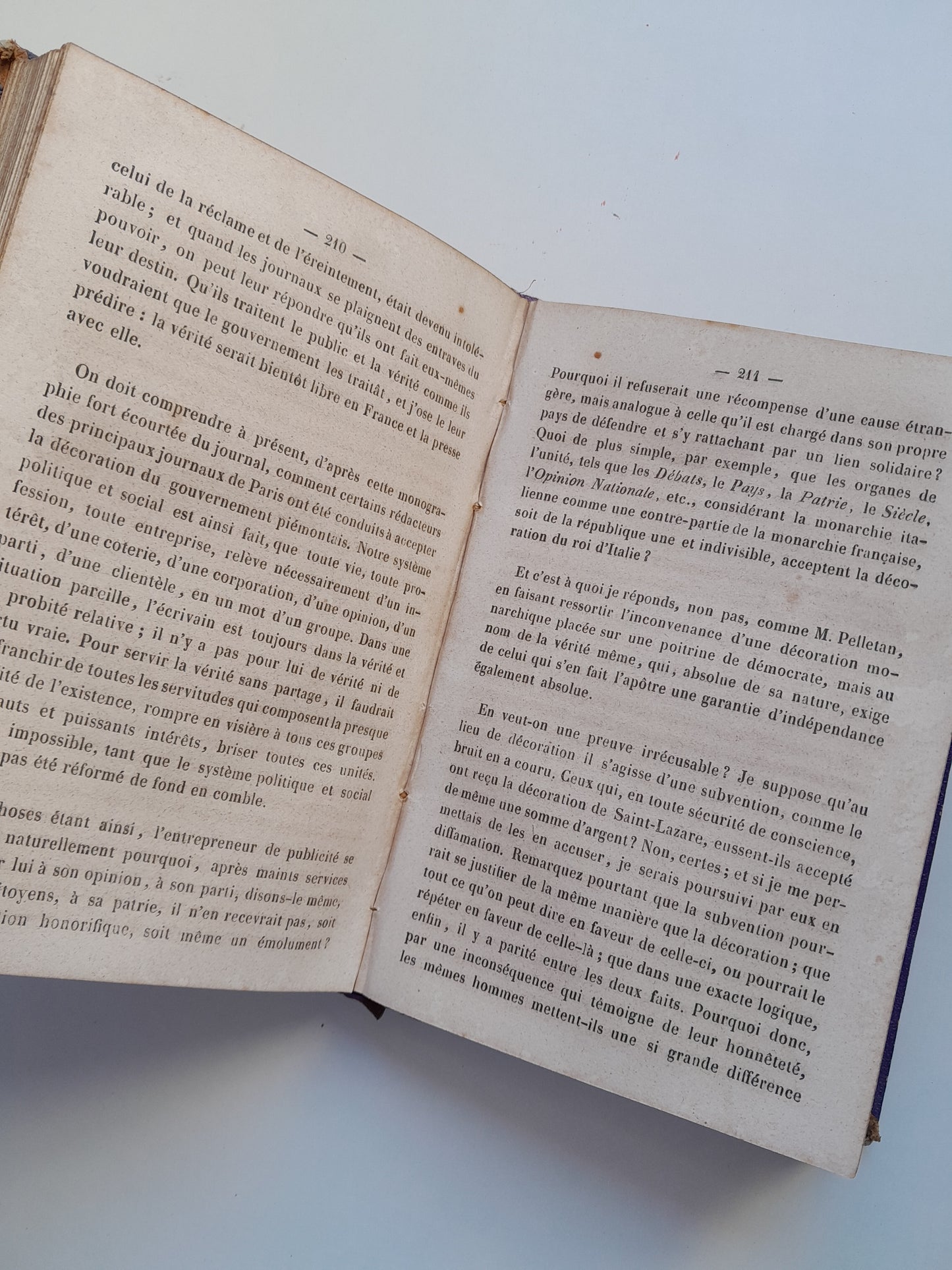 DU PRINCIPE FÉDÉRATIF - P. J. PROUDHON (E. DENTU, 1863)