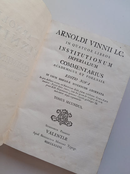 INSTITUTIONUM IMPERIALIUM (COMPLETA 2 TOMOS) - ARNOLDI VINNII I.C. (BENEDICTO MONFORT, 1786)