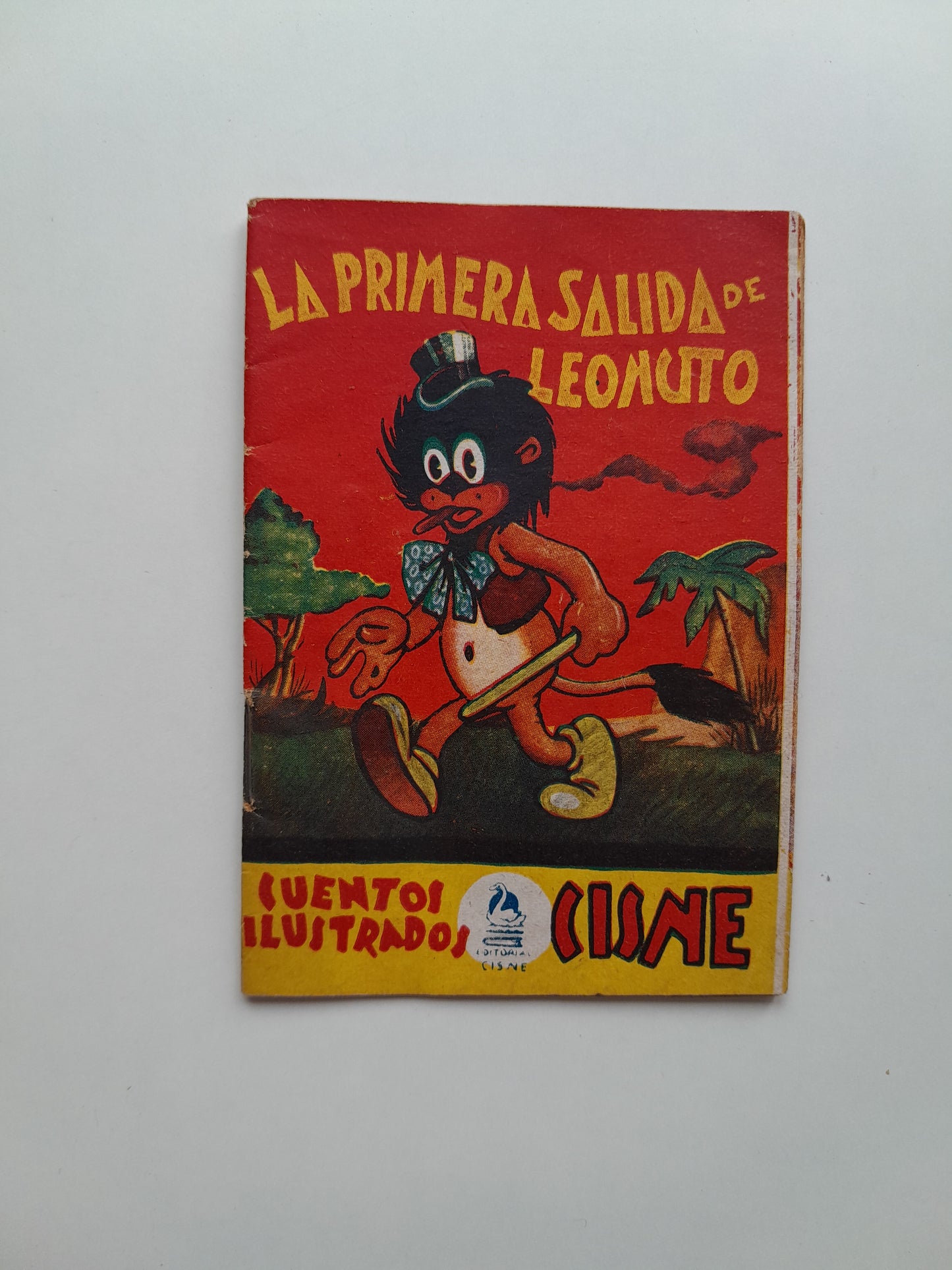 LA PRIMERA SALIDA DE LEONCITO - (CISNE, c.1930)
