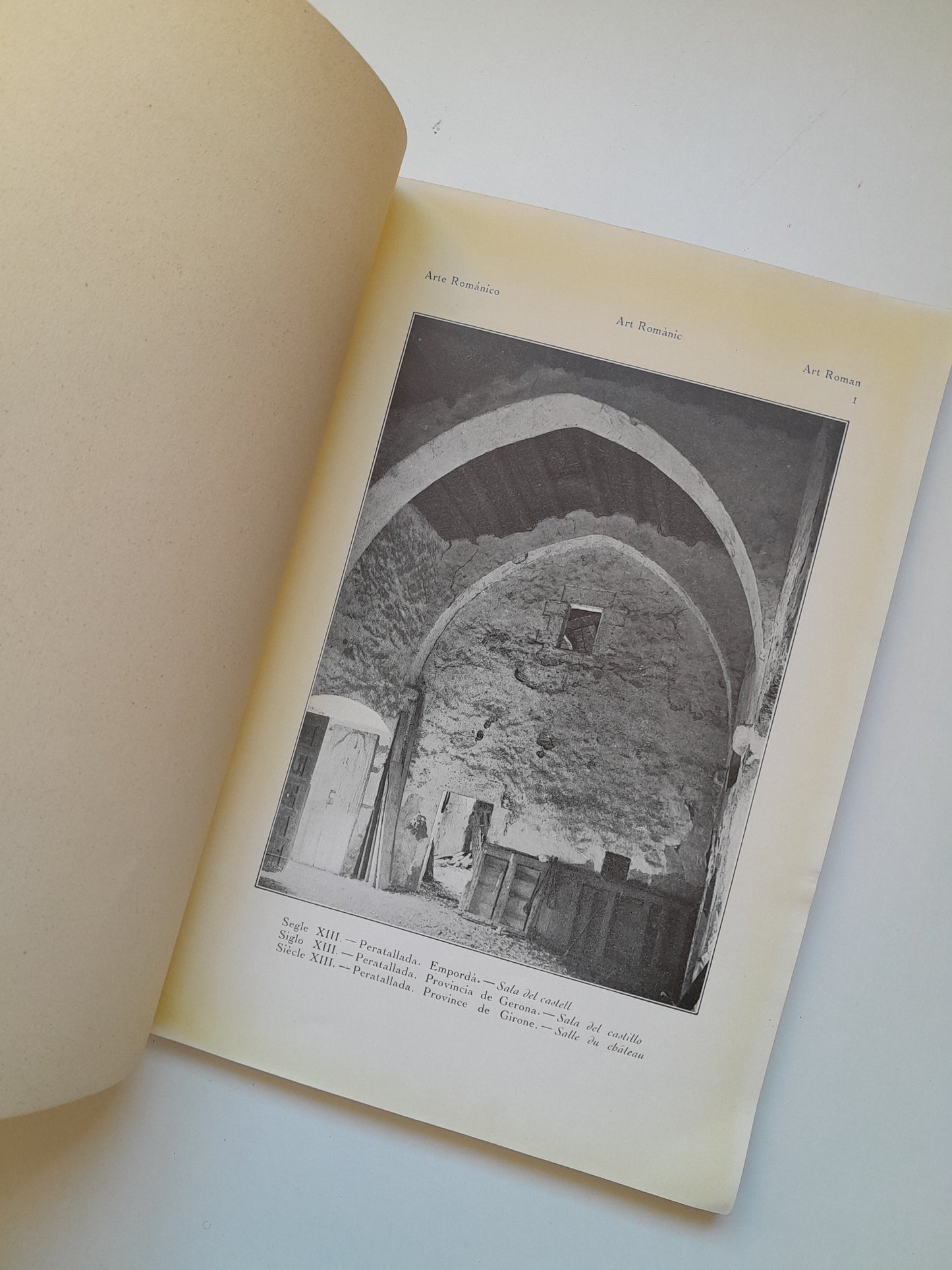 EXPOSICIÓN DE BARCELONA. REPERTORIO ICONOGRÁFICO. LA CASA: INTERIORES - JERÓNIMO MARTORELL (SEIX BARRAL, 1923)