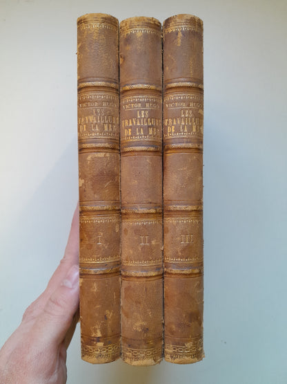 LES TRAVAILLEURS DE LA MER (COMPLETA 3 TOMOS 1ª EDICIÓN) - VICTOR HUGO (A. LACROIX, 1866)