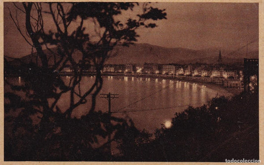 SAN SEBASTIÁN - 270. LA PLAYA DE NOCHE