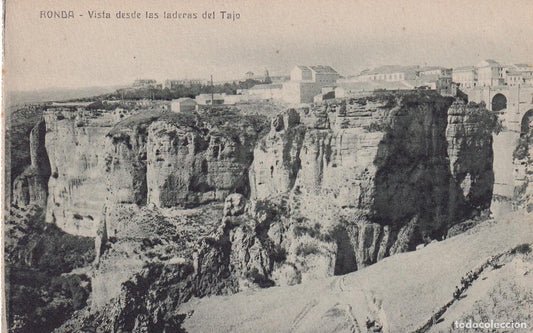 RONDA - VISTA DESDE LAS LADERAS DEL TAJO