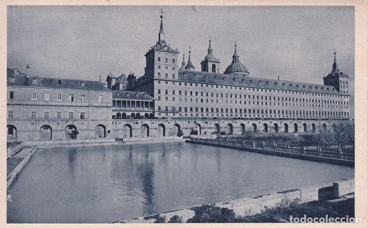 MONASTERIO DE SAN LORENZO DE EL ESCORIAL - FACHADA