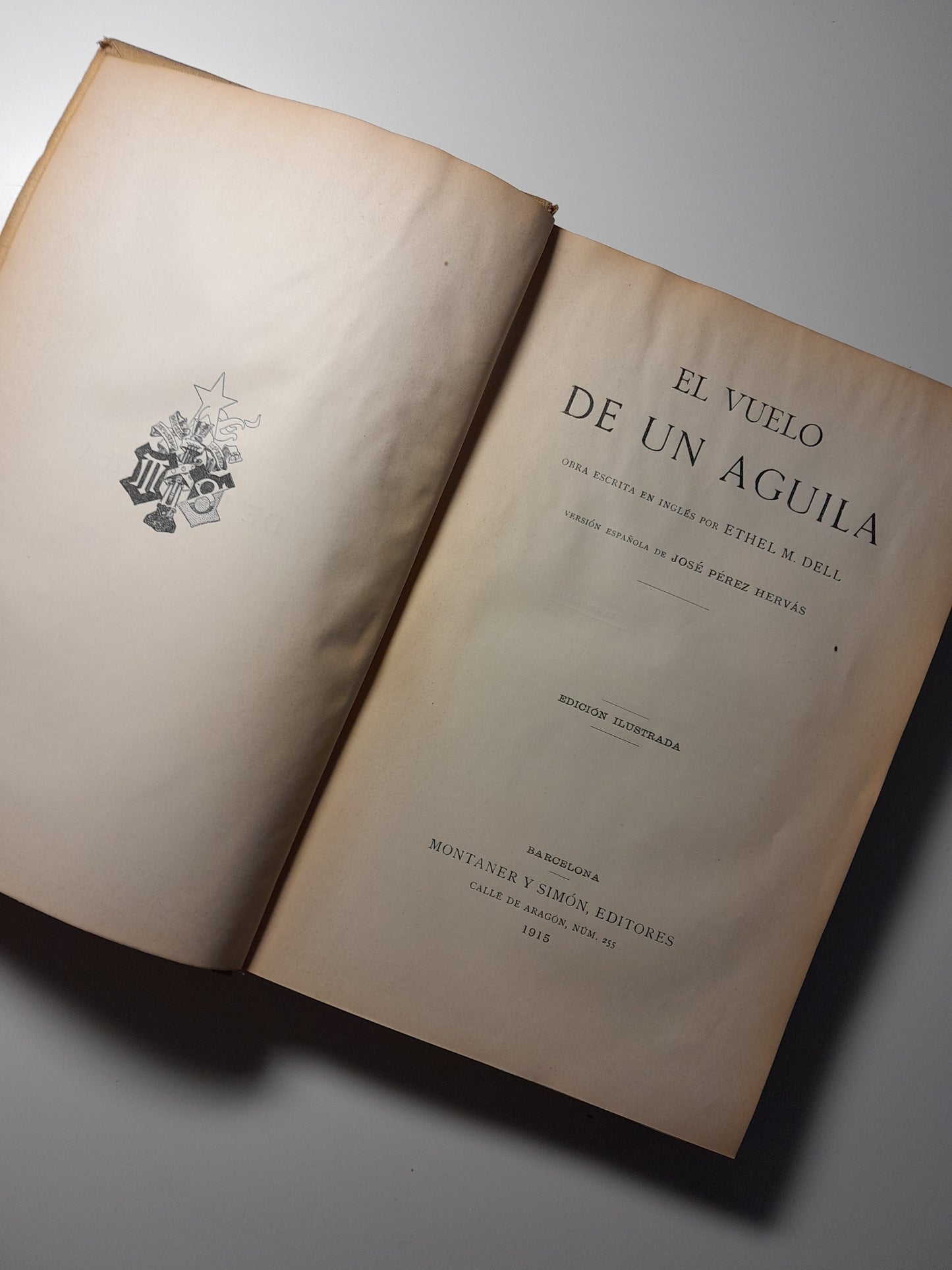 EL VUELO DE UN ÁGUILA - ETHEL M. DELL (MONTANER Y SIMÓN - BUI, 1915)