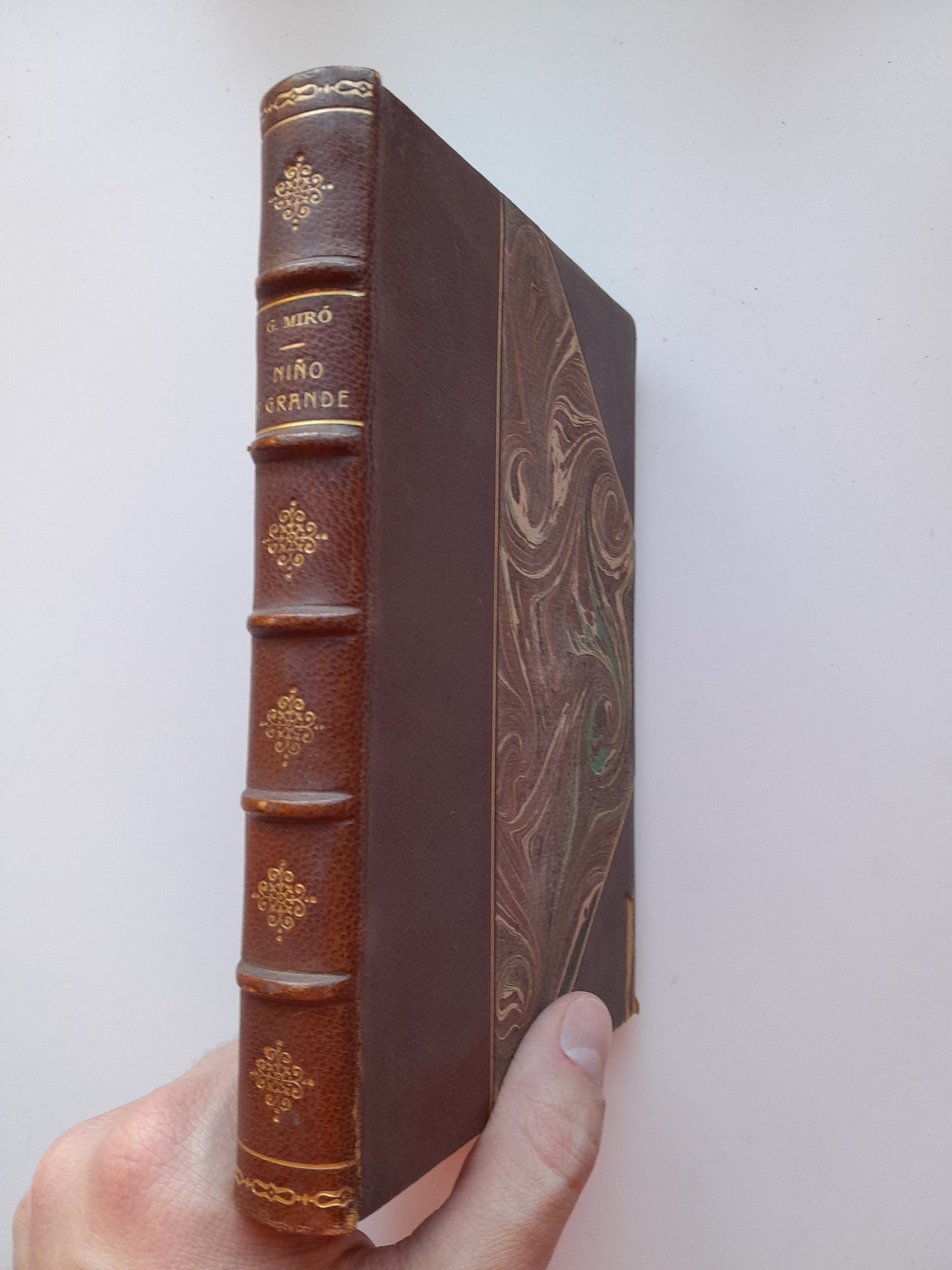 NIÑO Y GRANDE - GABRIEL MIRÓ (BIBLIOTECA NUEVA, c.1930)